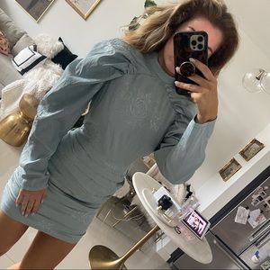 Elegant Blue Long-Sleeve Dress